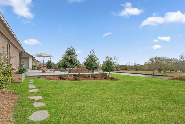 10369 Buddy Gore Rd, Gonzales, LA 70737