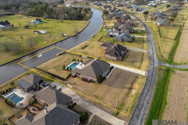 10369 Buddy Gore Rd, Gonzales, LA 70737