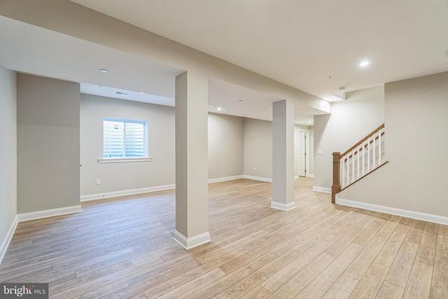 1 IRONWOOD DR, Royersford, PA 19468