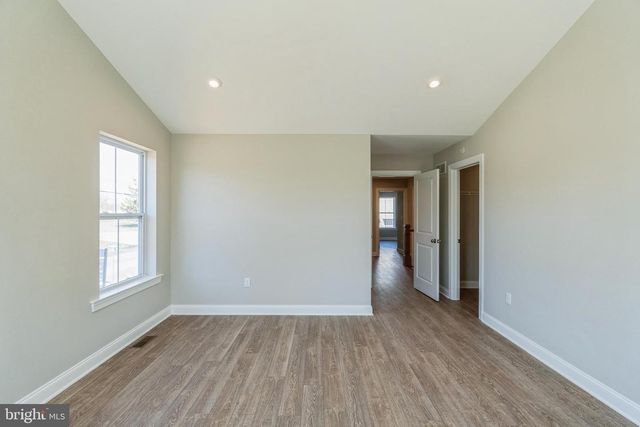 1 IRONWOOD DR, Royersford, PA 19468