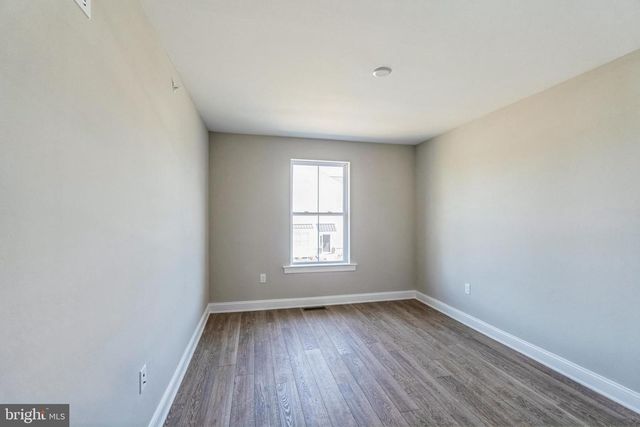 1 IRONWOOD DR, Royersford, PA 19468