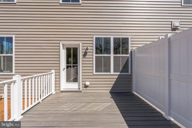 1 IRONWOOD DR, Royersford, PA 19468