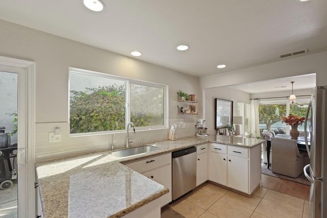 4071 Five Mile Dr, Stockton, CA 95219