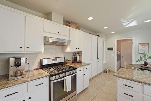 4071 Five Mile Dr, Stockton, CA 95219
