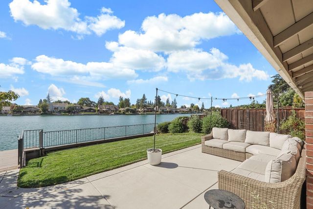 4071 Five Mile Dr, Stockton, CA 95219