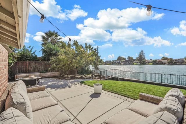 4071 Five Mile Dr, Stockton, CA 95219