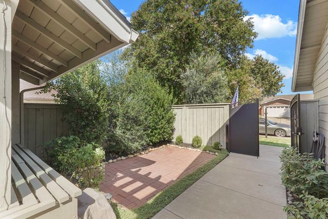 4071 Five Mile Dr, Stockton, CA 95219