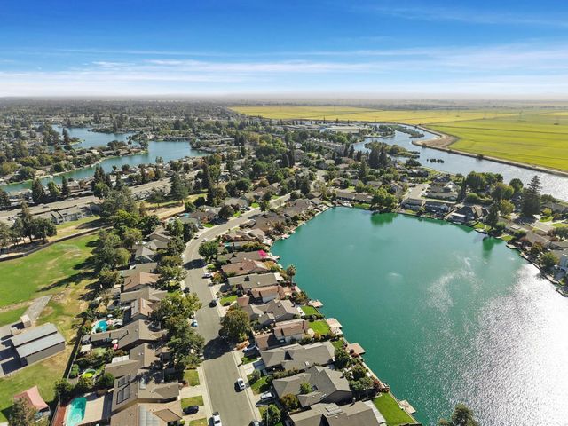 4071 Five Mile Dr, Stockton, CA 95219