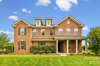 213 Candella Drive, Matthews, NC 28104