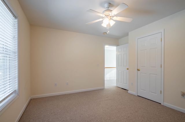 43 Lampton Drive, Derry, NH 03308