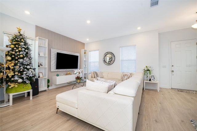 16745 HAMLIN VISTA ALLEY, Winter Garden, FL 34787