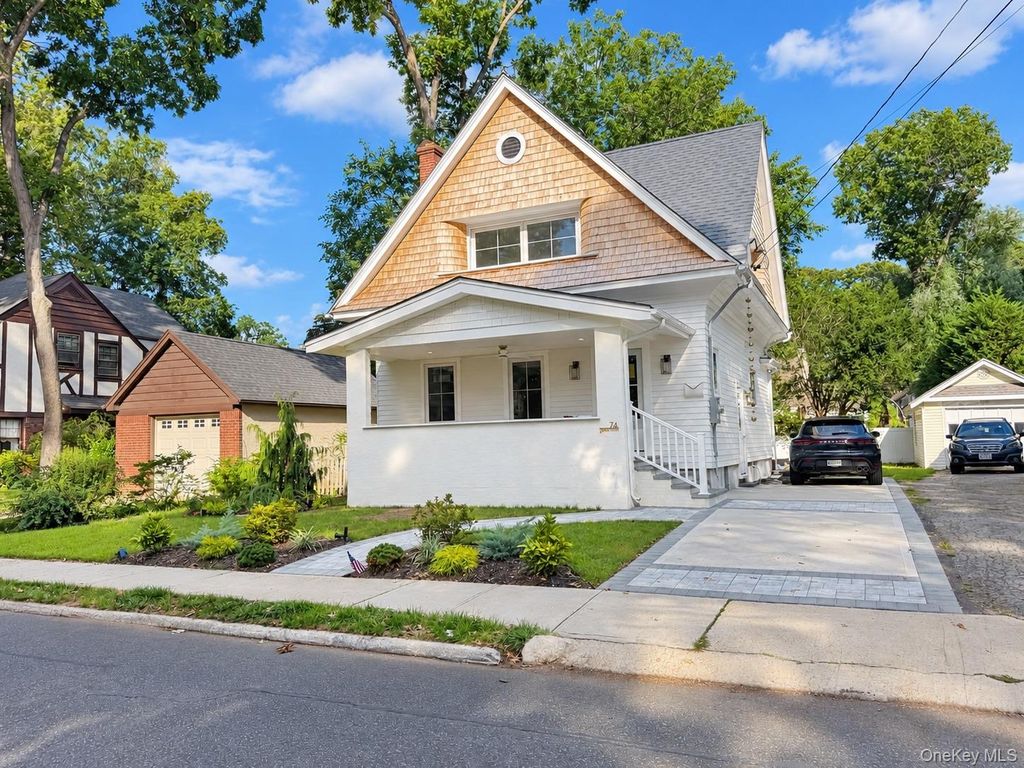 74 Linmouth Road, Malverne, NY 11565 — exterior