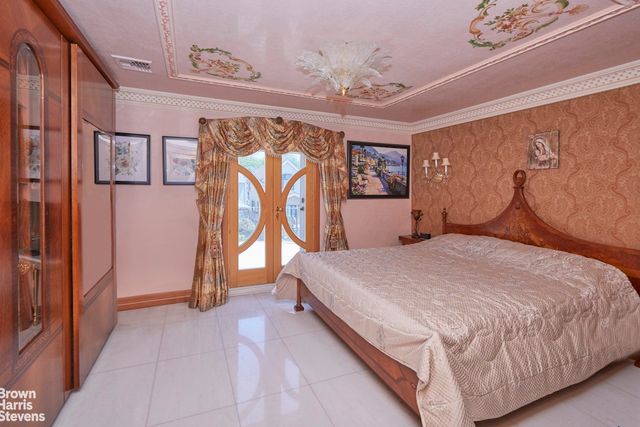 1068 82ND Street, New York City, NY 11228