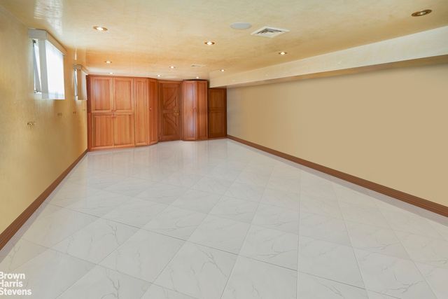 1068 82ND Street, New York City, NY 11228