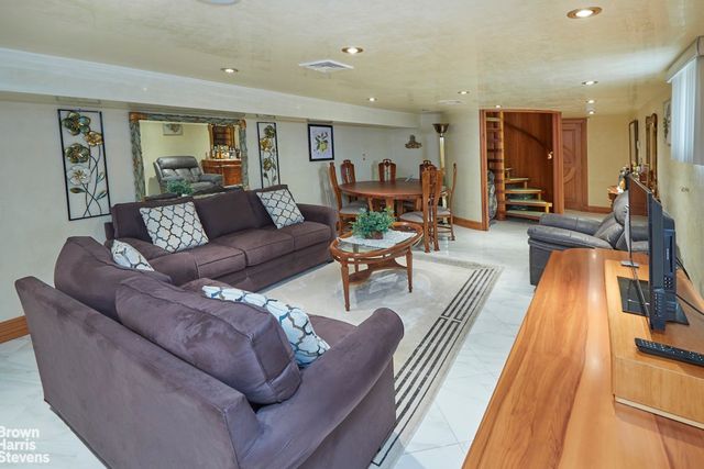 1068 82ND Street, New York City, NY 11228