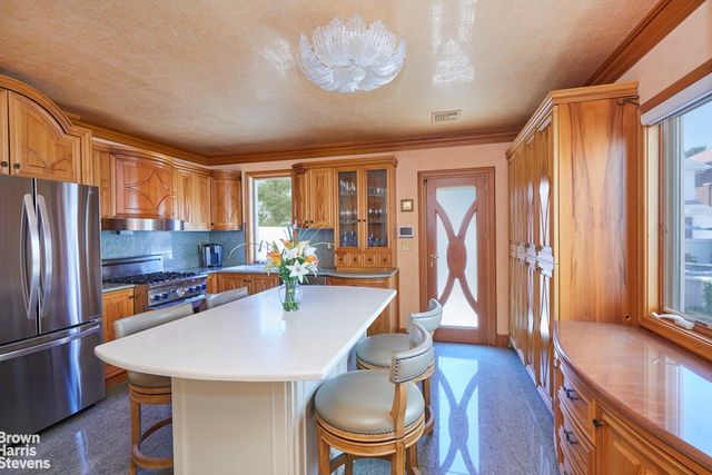 1068 82ND Street, New York City, NY 11228