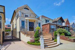 1068 82ND Street, New York City, NY 11228