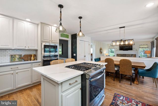 6 W SHORE CT, Landenberg, PA 19350