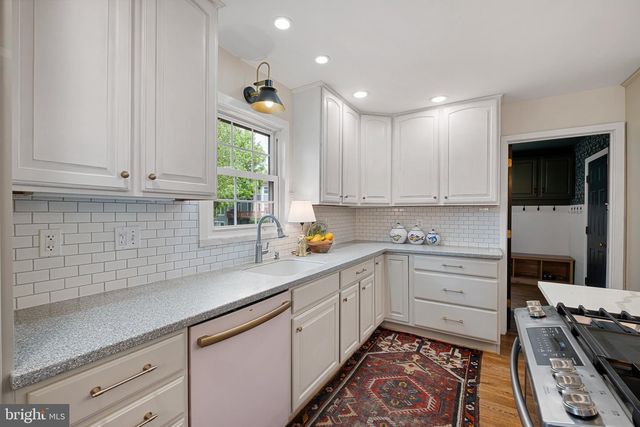 6 W SHORE CT, Landenberg, PA 19350