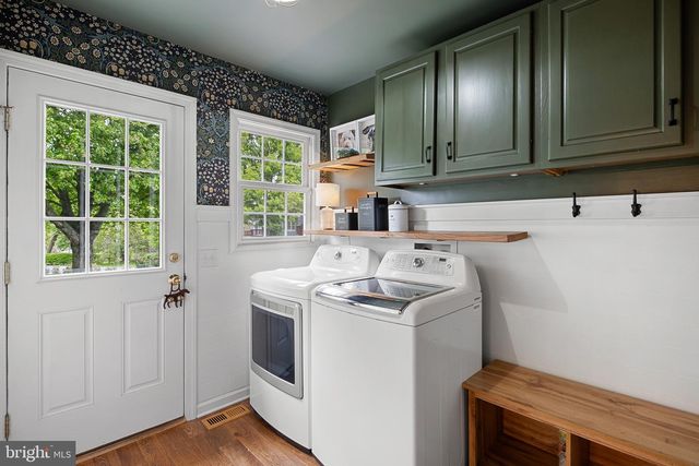 6 W SHORE CT, Landenberg, PA 19350