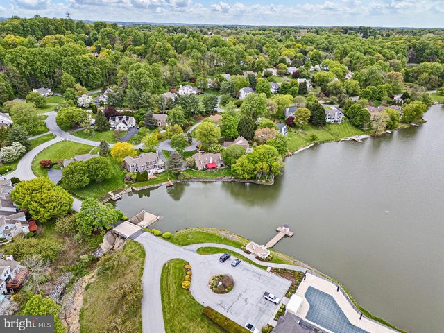 6 W SHORE CT, Landenberg, PA 19350