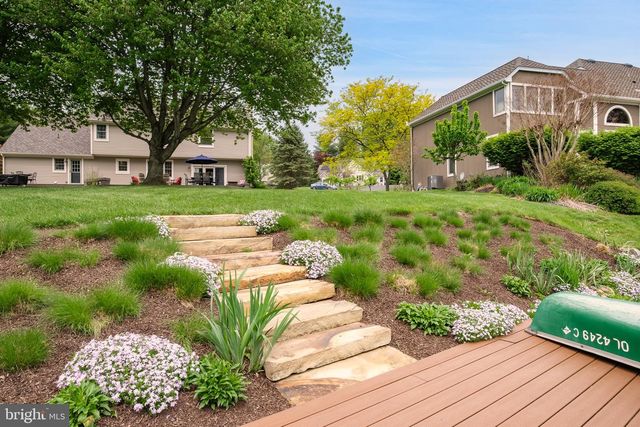 6 W SHORE CT, Landenberg, PA 19350