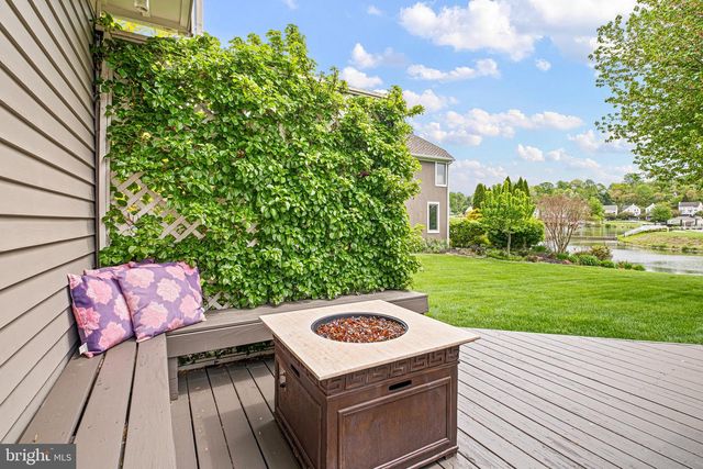 6 W SHORE CT, Landenberg, PA 19350