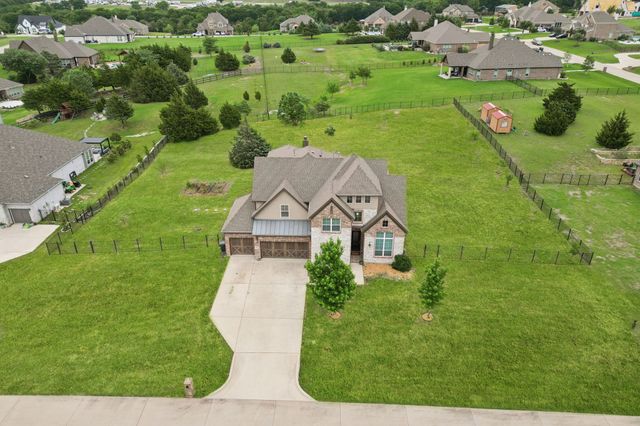 2610 Sunset Bay Lane, Nevada, TX 75173