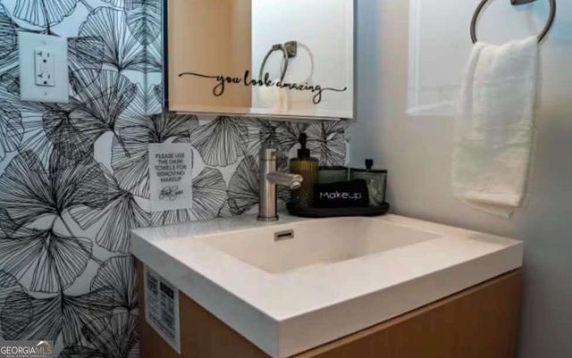1805 Harvard Avenue 204, College Park, GA 30337