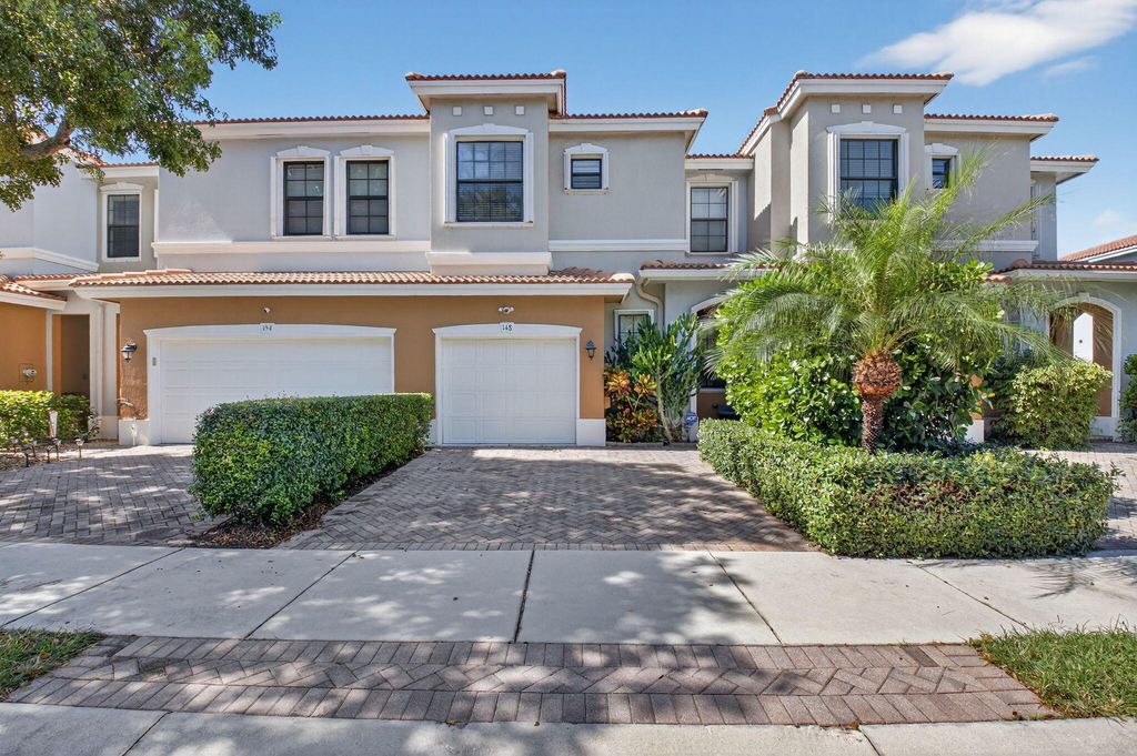148 W Astor Circle, Delray Beach, FL 33484