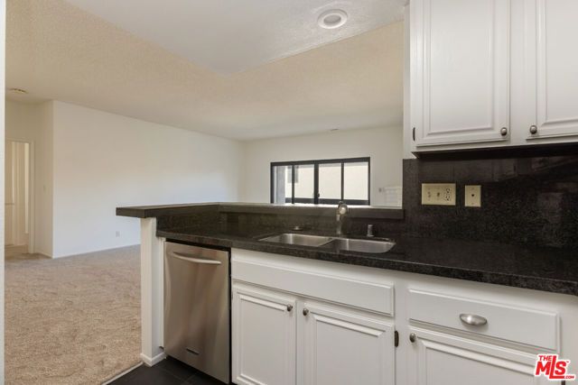 8180 Manitoba Street 304, Playa Del Rey (los Angeles), CA 90293