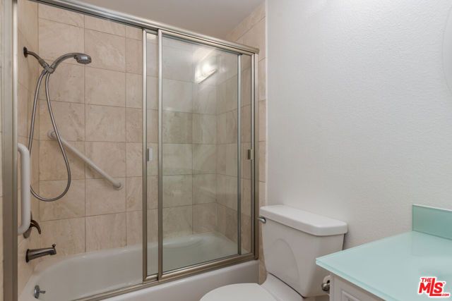 8180 Manitoba Street 304, Playa Del Rey (los Angeles), CA 90293