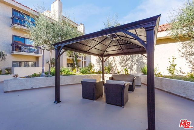 8180 Manitoba Street 304, Playa Del Rey (los Angeles), CA 90293