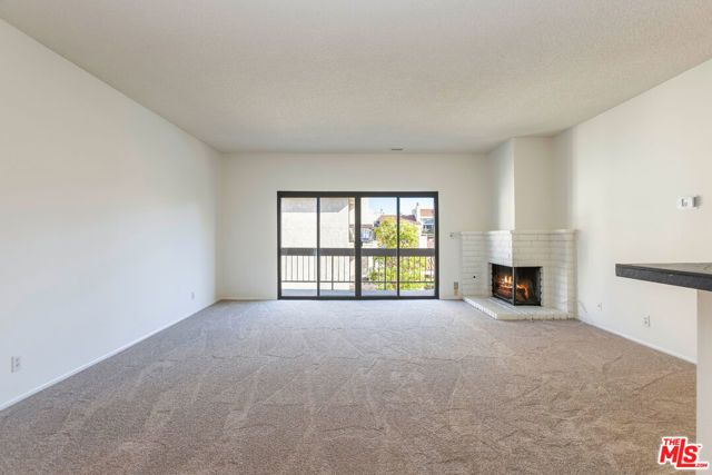 8180 Manitoba Street 304, Playa Del Rey (los Angeles), CA 90293