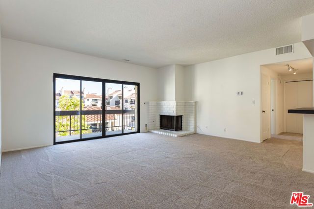 8180 Manitoba Street 304, Playa Del Rey (los Angeles), CA 90293