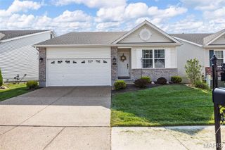 1034 Silo Bend Drive, Wentzville, MO 63385