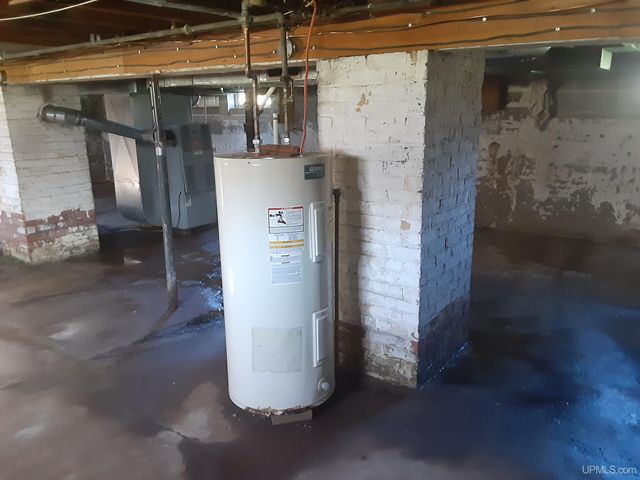 1700 Florence Street, Ironwood, MI 49938