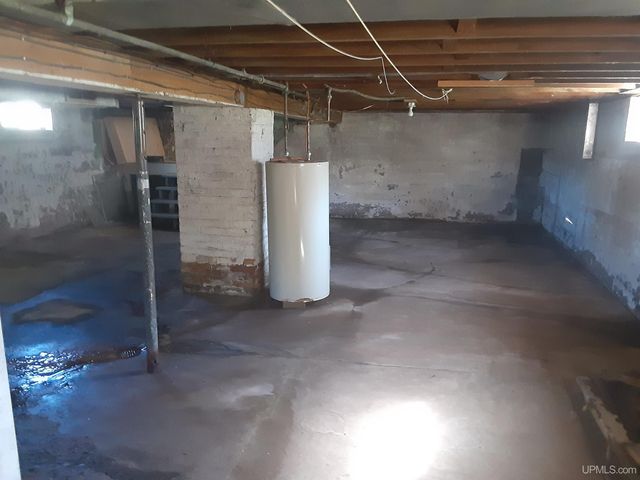 1700 Florence Street, Ironwood, MI 49938