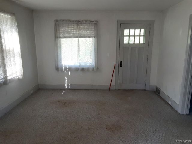 1700 Florence Street, Ironwood, MI 49938