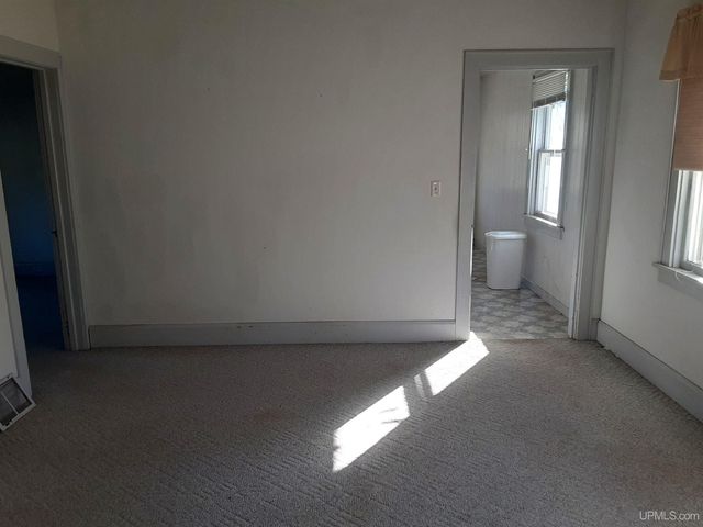 1700 Florence Street, Ironwood, MI 49938