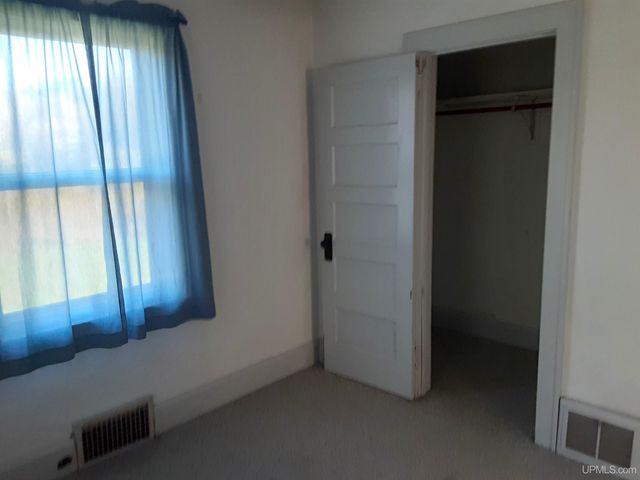 1700 Florence Street, Ironwood, MI 49938