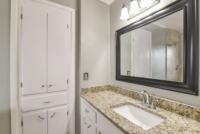 7233 Overhill Road, Fort Worth, TX 76116