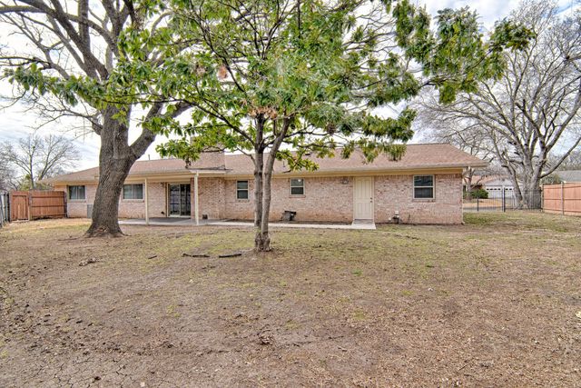 7233 Overhill Road, Fort Worth, TX 76116