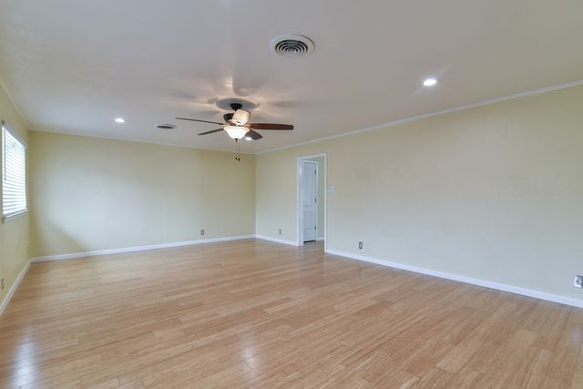 7233 Overhill Road, Fort Worth, TX 76116