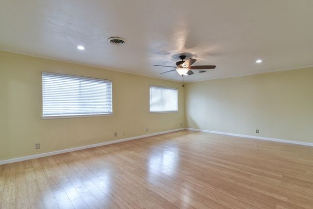 7233 Overhill Road, Fort Worth, TX 76116