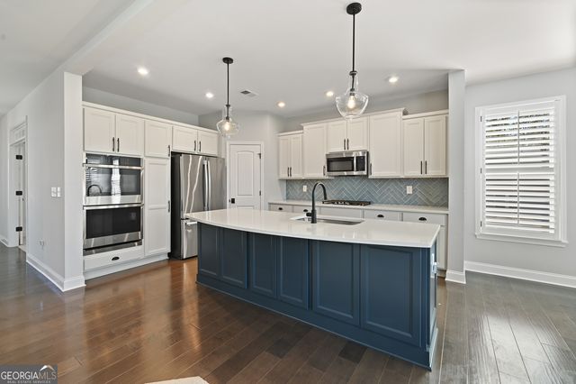 8425 Scenic Ridge Way, Ball Ground, GA 30107