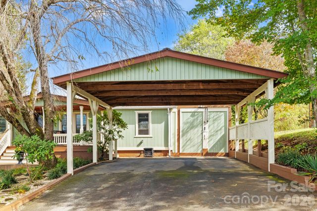 12 Timbers Edge Lane, Fairview, NC 28730
