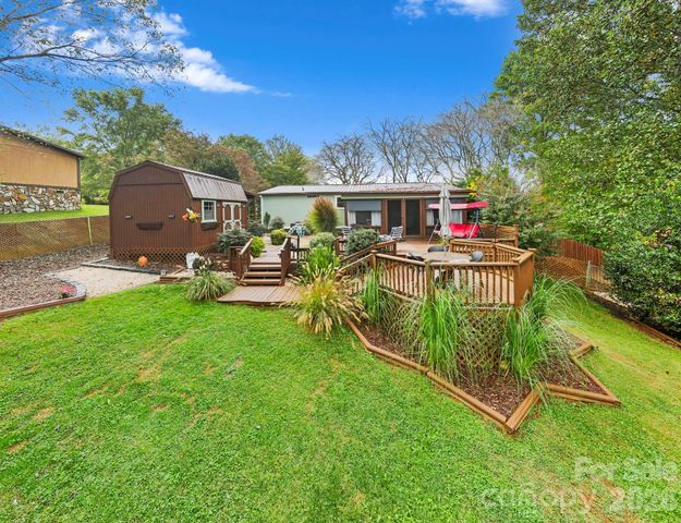 12 Timbers Edge Lane, Fairview, NC 28730