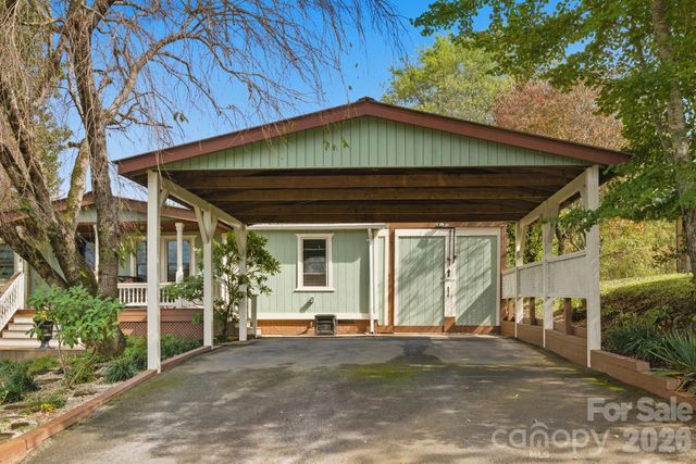 12 Timbers Edge Lane, Fairview, NC 28730