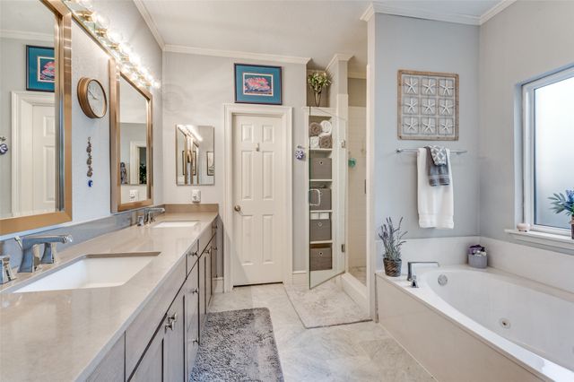 10654 Pagewood Drive, Dallas, TX 75230